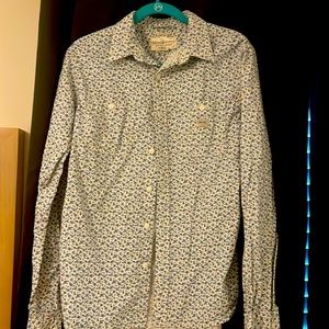 Medium Ralph Lauren Button up (mens)
